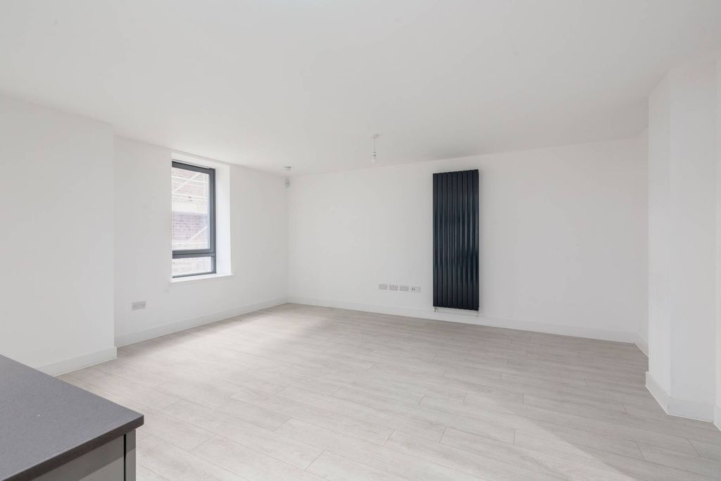 Property photo 3 of 30 Property Image 3