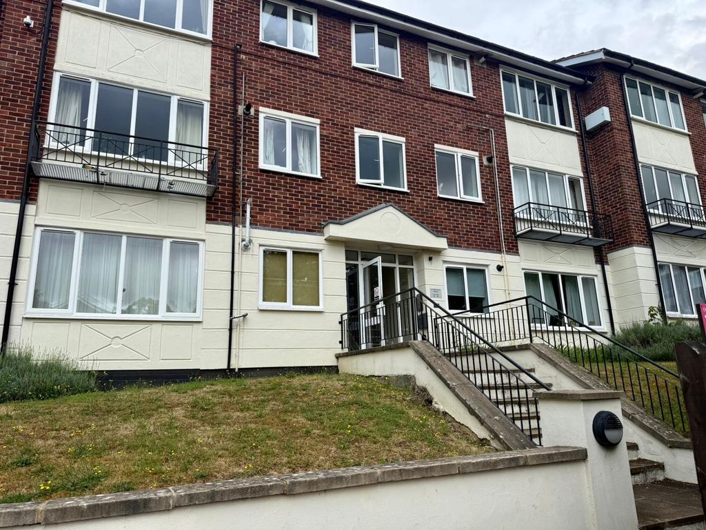 Property photo 1 of 6