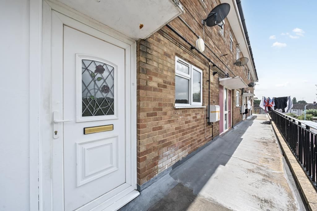 Property photo 1 of 18 External