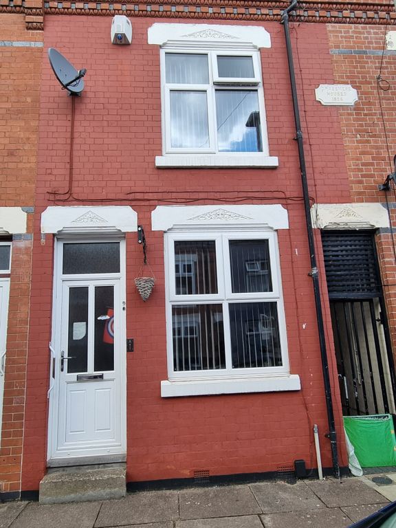 Property photo 1 of 11 Frontage