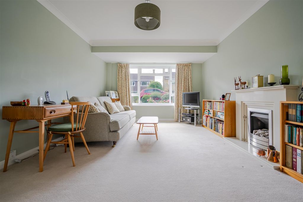 Property photo 2 of 11