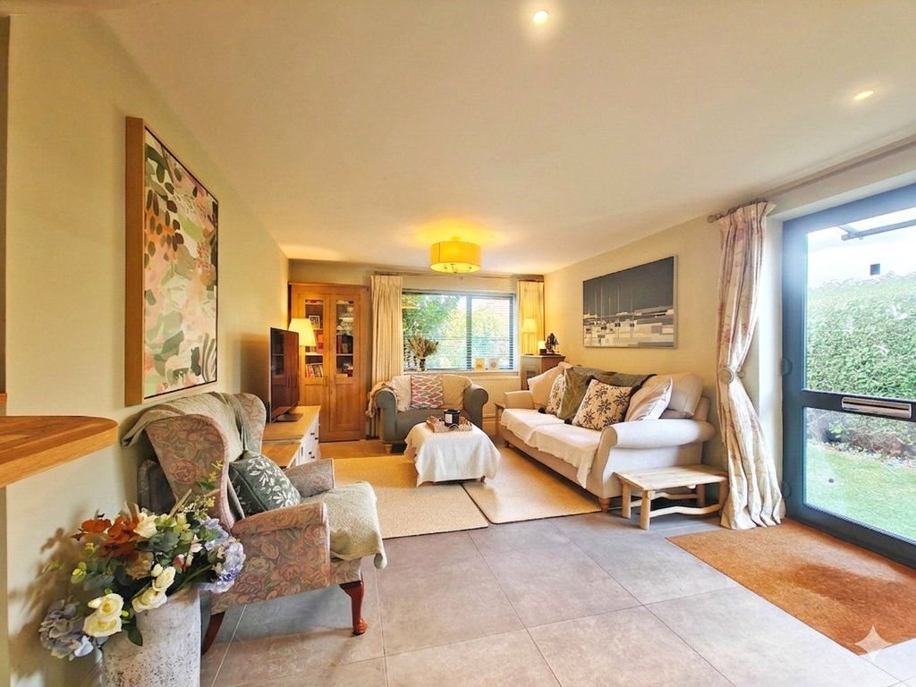 Property photo 2 of 21 Picture 2