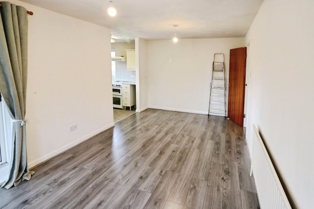 Property photo 2 of 8 Picture No. 02