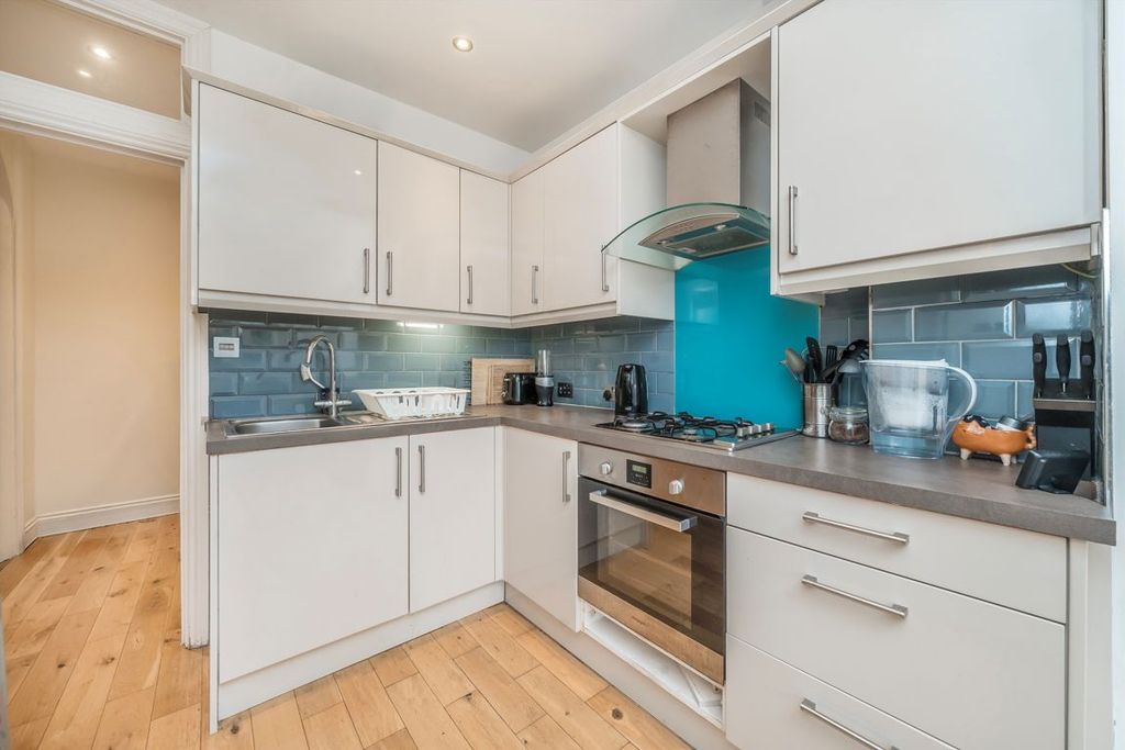 Property photo 3 of 6