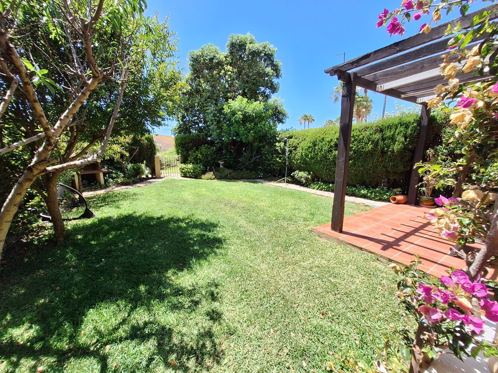 Property photo 1 of 36