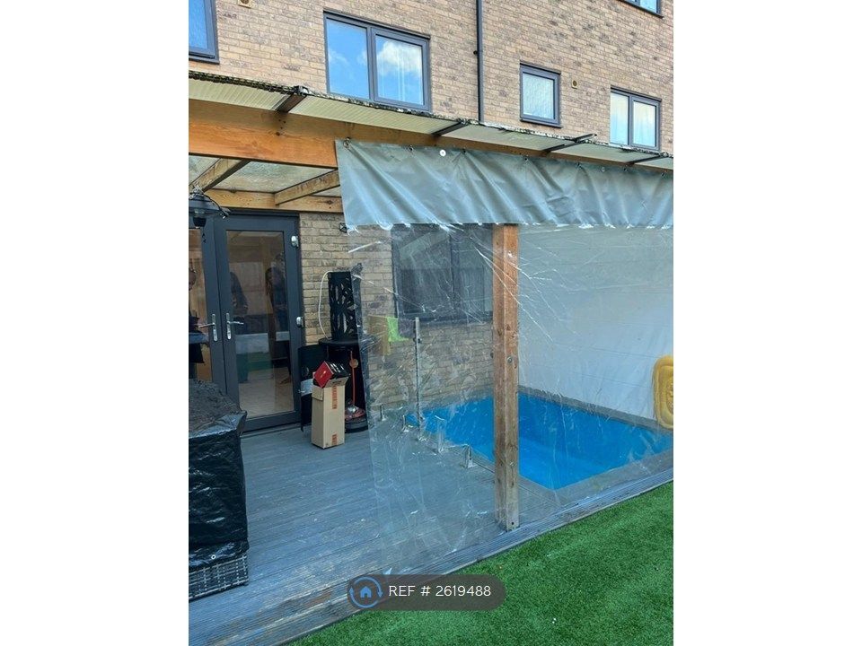 Property photo 2 of 26