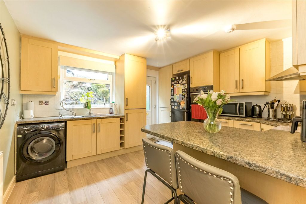 Property photo 3 of 22 Breakfast Kitchen