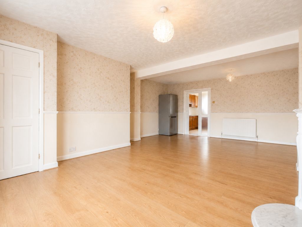 Property photo 3 of 16 Photo 14