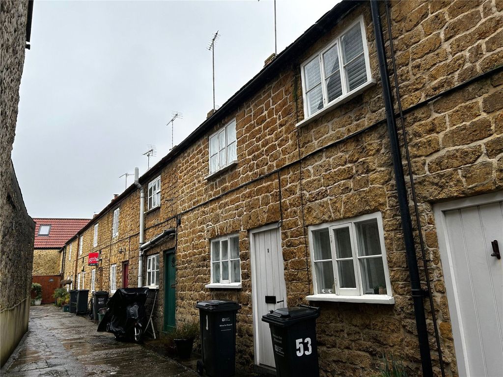 Property photo 1 of 10 Picture No. 02