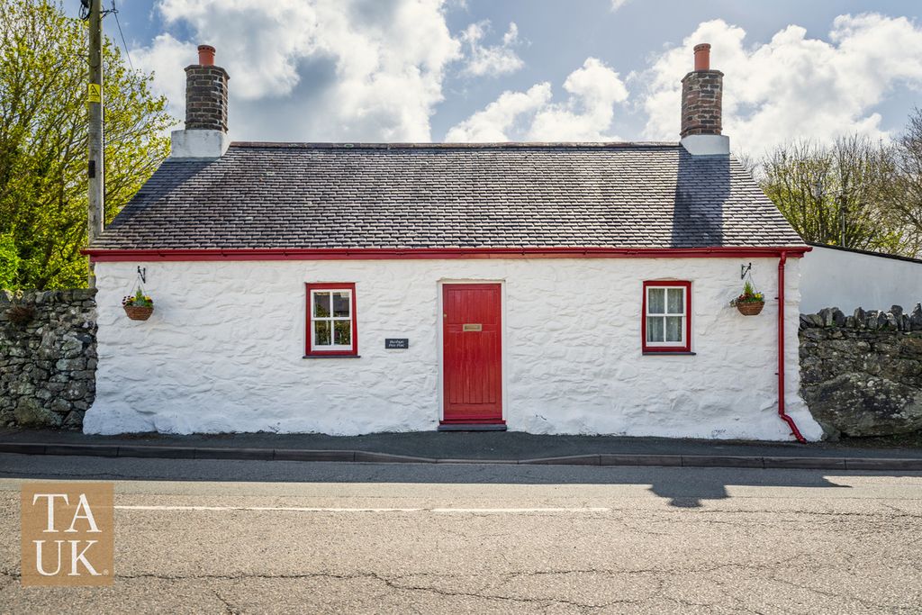 Property photo 1 of 16