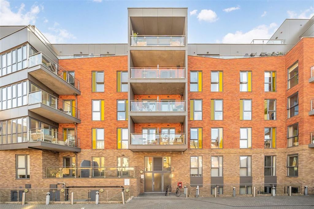 Property photo 2 of 9