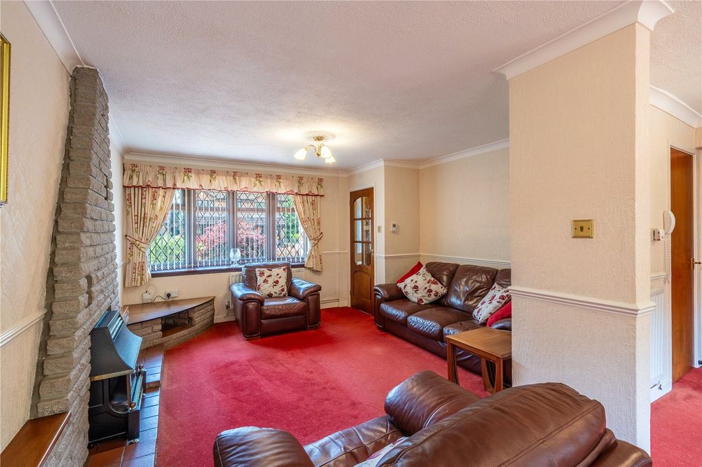 Property photo 3 of 27 Picture No. 12