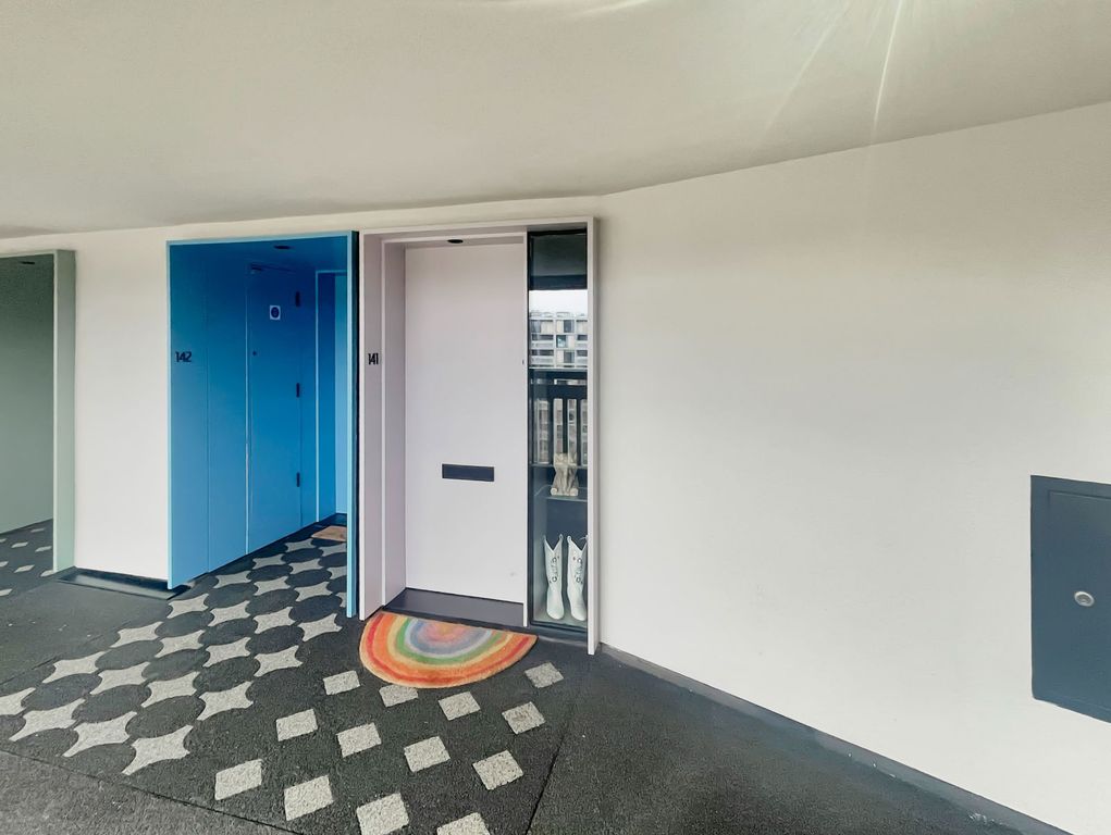 Property photo 3 of 31