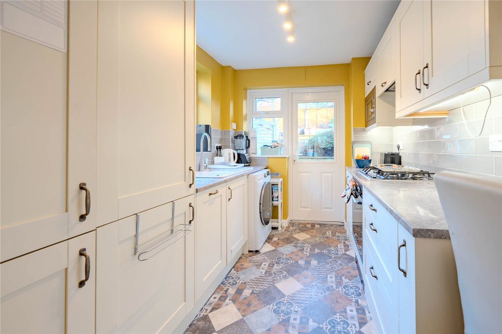 Property photo 3 of 18 Picture No. 16