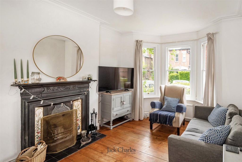 Property photo 3 of 14 6 Ashburnham Rd, Tn10 3Du 002 (Revision 1, Recropp