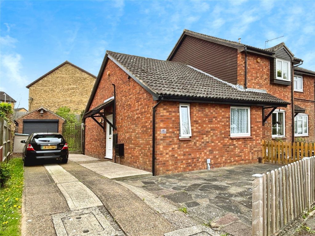 Property photo 1 of 16 Front