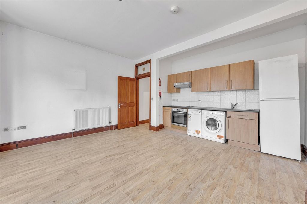 Property photo 2 of 12 Picture No. 04