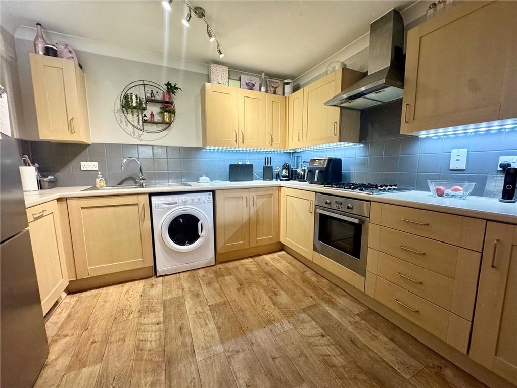 Property photo 3 of 13 Picture No. 25