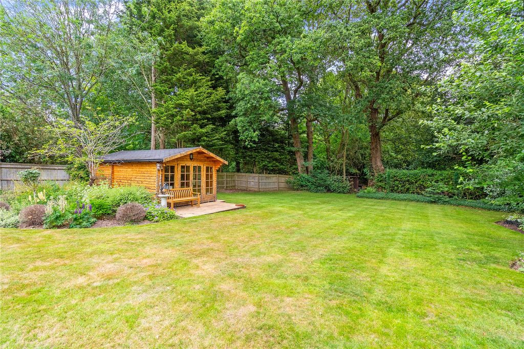 Property photo 2 of 25 Rear Garden