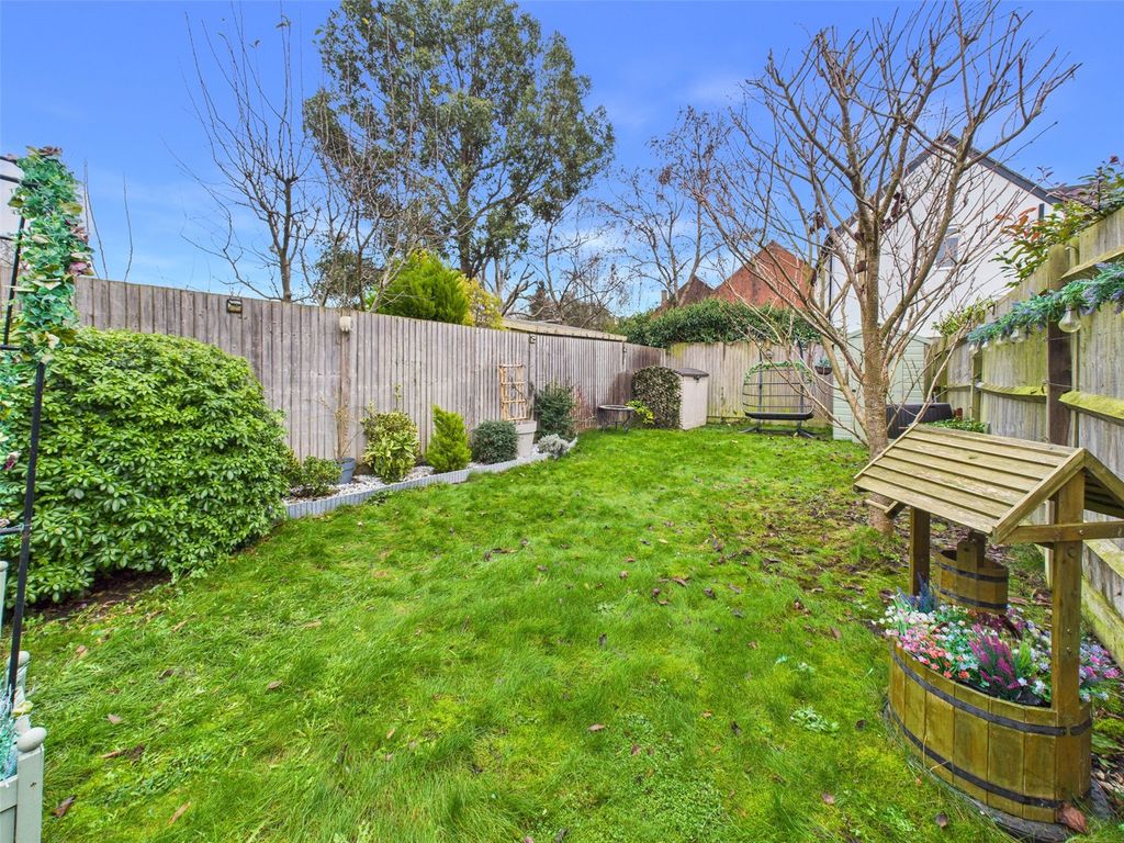 Property photo 3 of 17 Garden