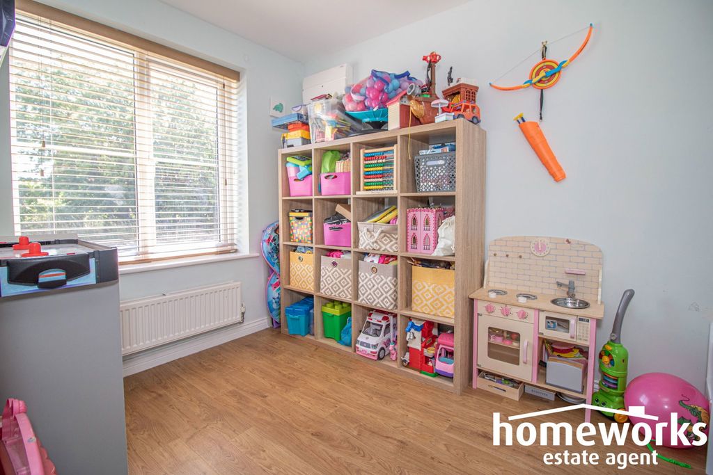 Property photo 3 of 22