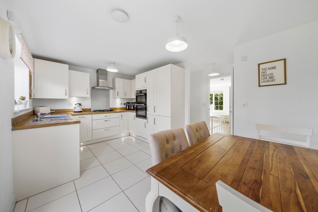 Property photo 3 of 29 Kitchen Diner