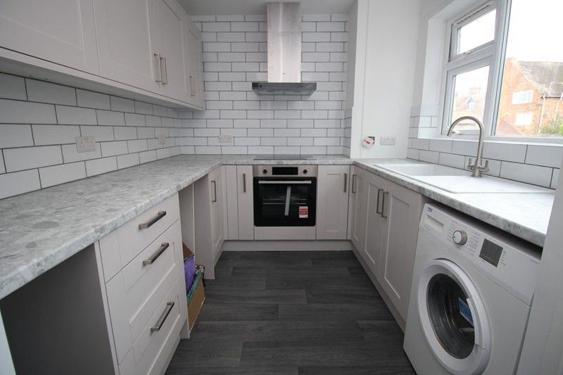 Property photo 2 of 9 Kitchen