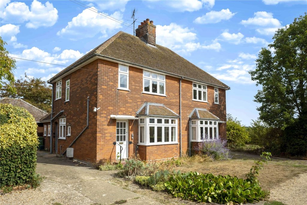 Property photo 2 of 15 Picture No. 16