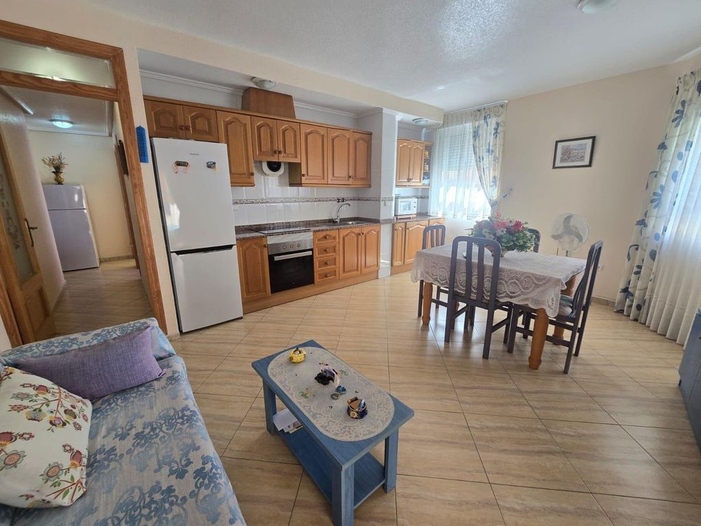 Property photo 3 of 33