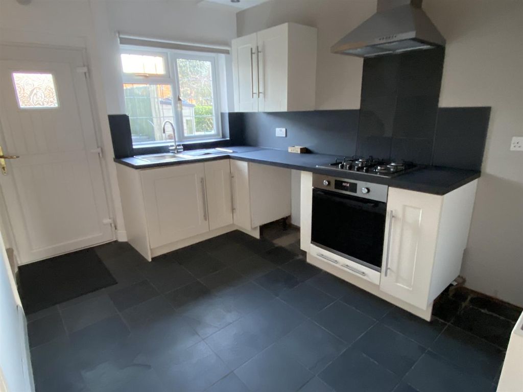Property photo 3 of 10 Breakfast Kitchen