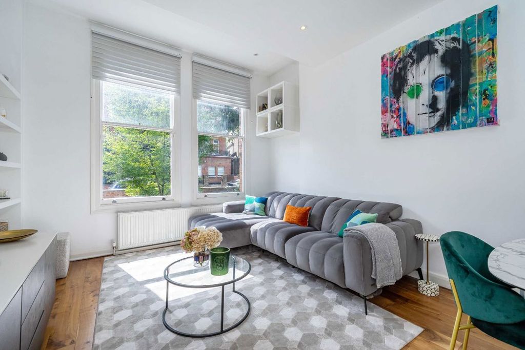 Property photo 2 of 6