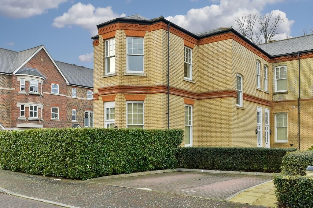 Property photo 1 of 15 Balfour House