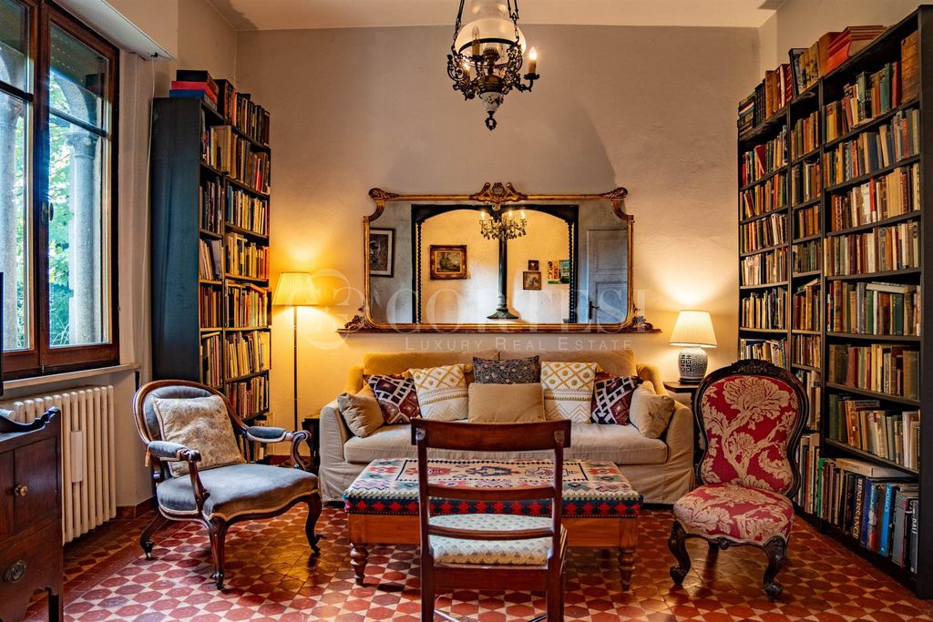 Property photo 1 of 51 Historical Residence With Private Garden And Large Terrace In Pierantonio