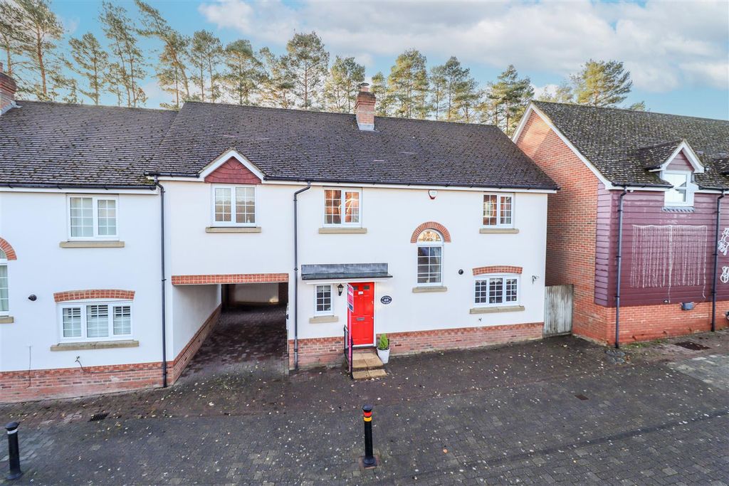 Property photo 1 of 21 Front