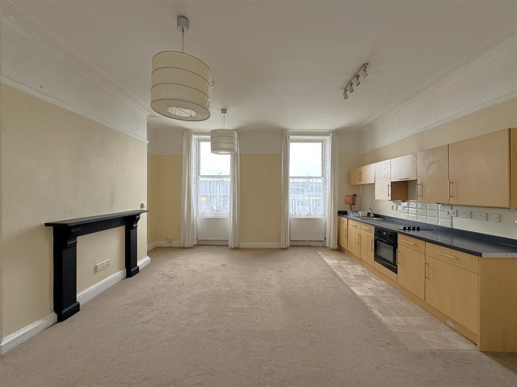 Property photo 3 of 12 3.Jpeg