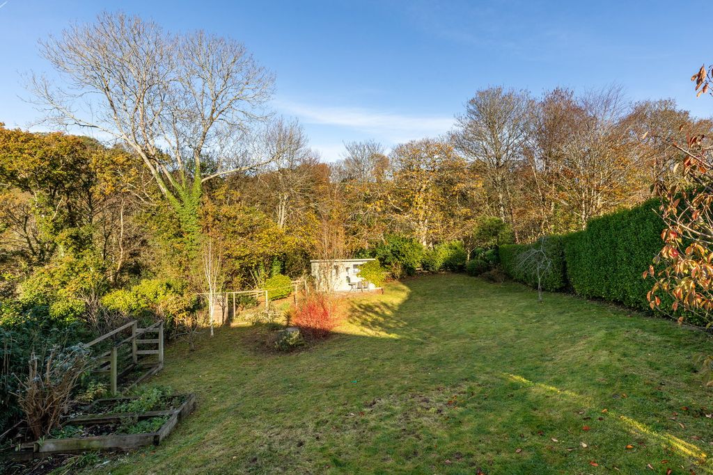 Property photo 2 of 35