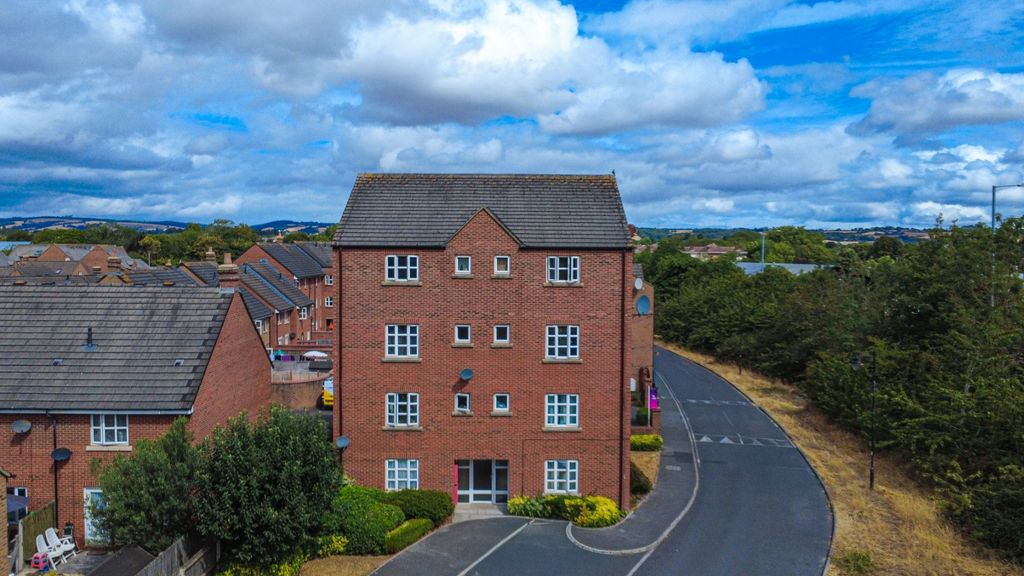 Property photo 1 of 9 5350010