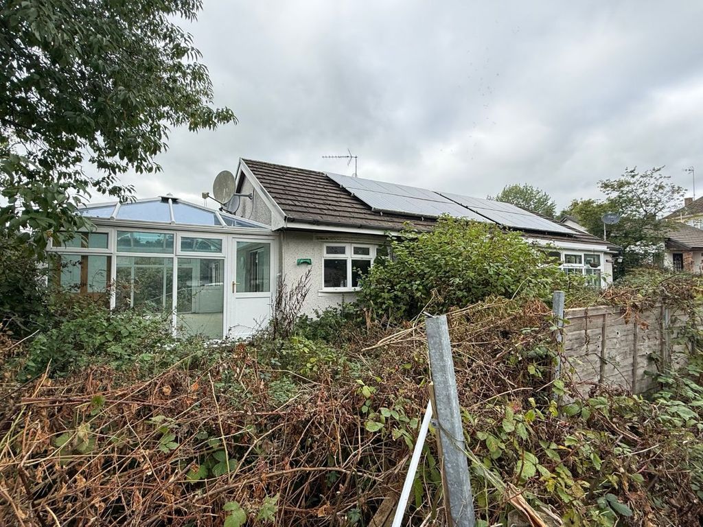 Property photo 2 of 26
