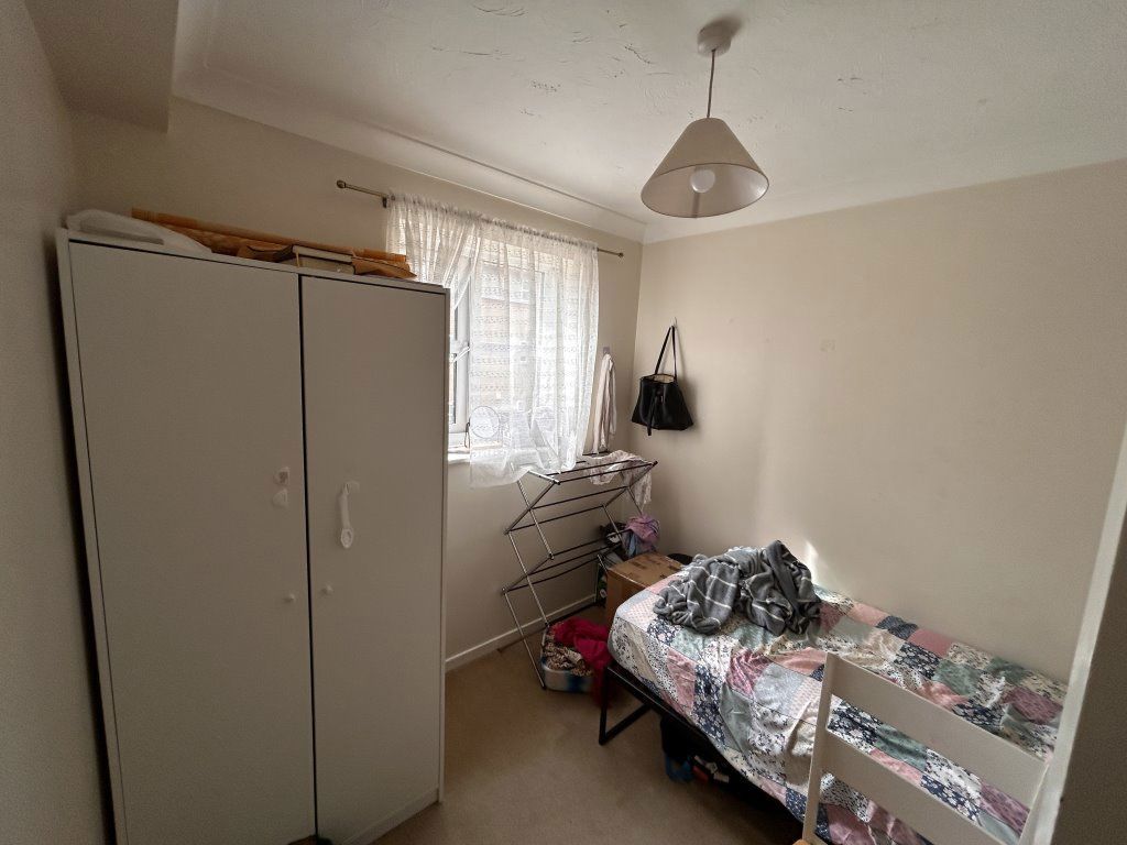 Property photo 3 of 5