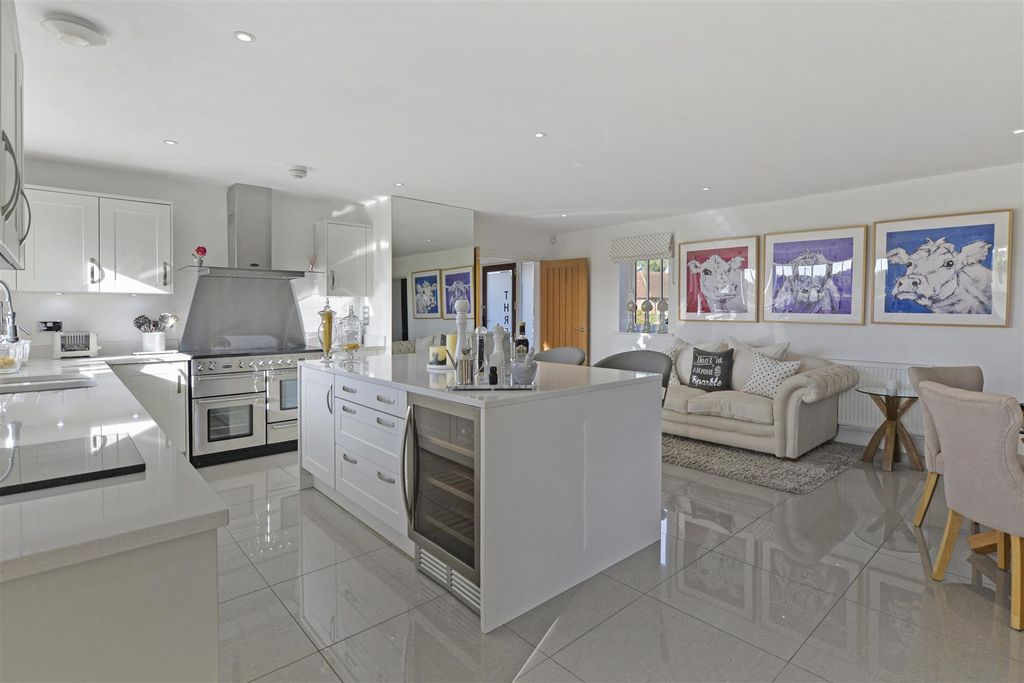 Property photo 3 of 37 18