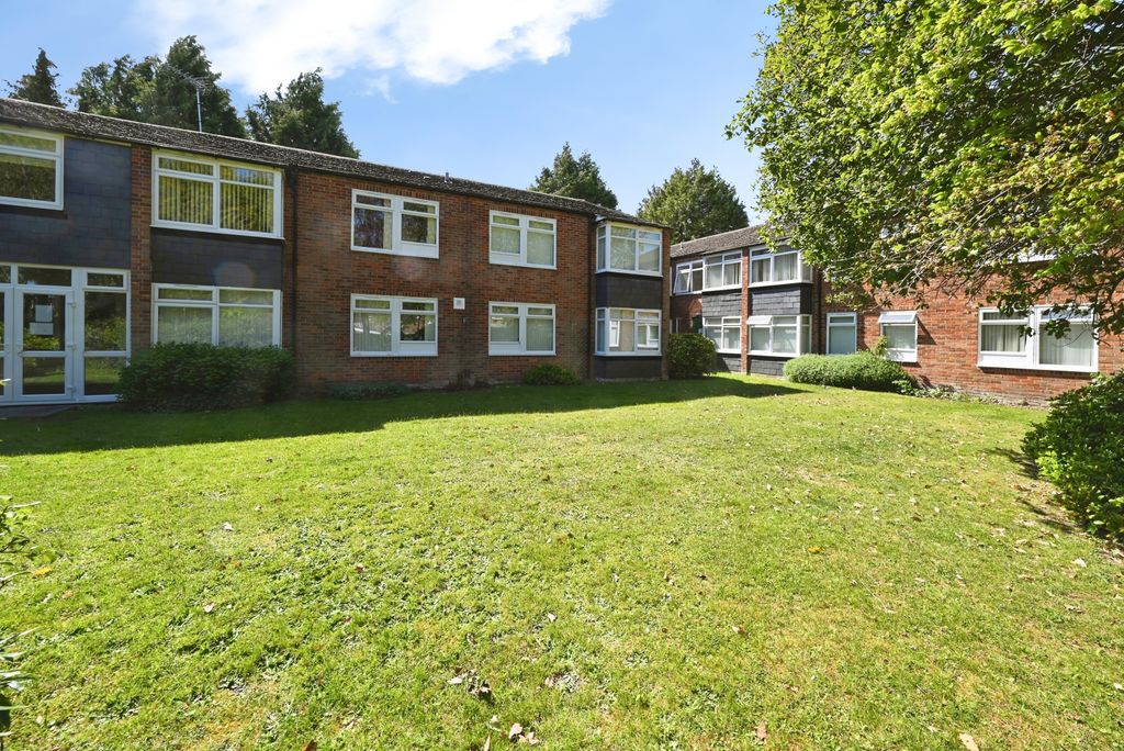 Property photo 1 of 20