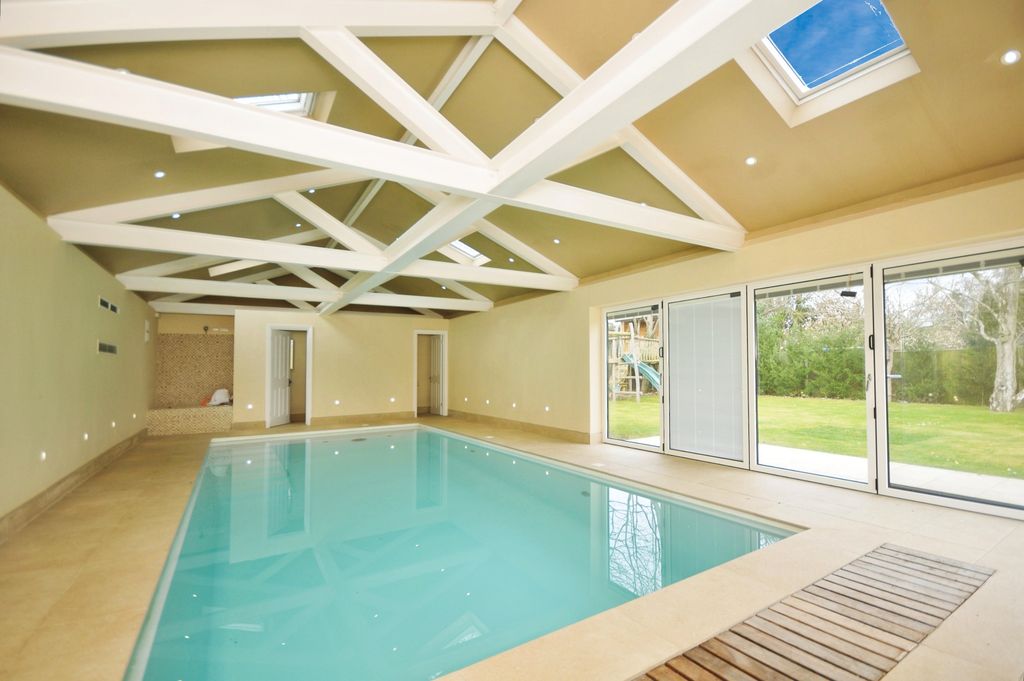 Property photo 2 of 15 Indoor Pool