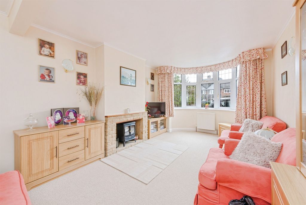 Property photo 2 of 17