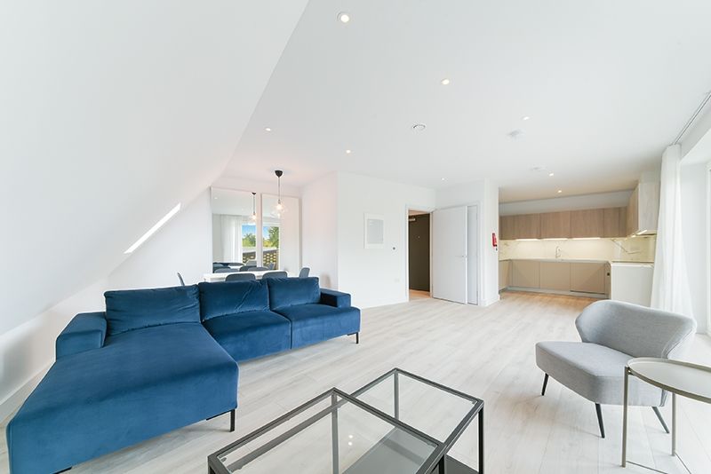 Property photo 1 of 12 Seacole Court, 8-...