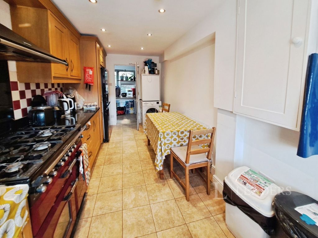Property photo 2 of 16 Pbox-Img.Jpg