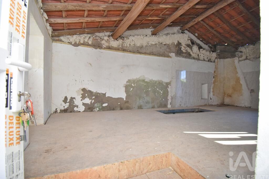 Property photo 3 of 25