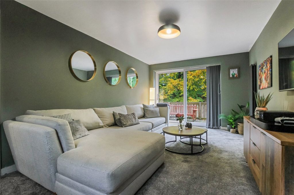 Property photo 3 of 22 Picture No. 05