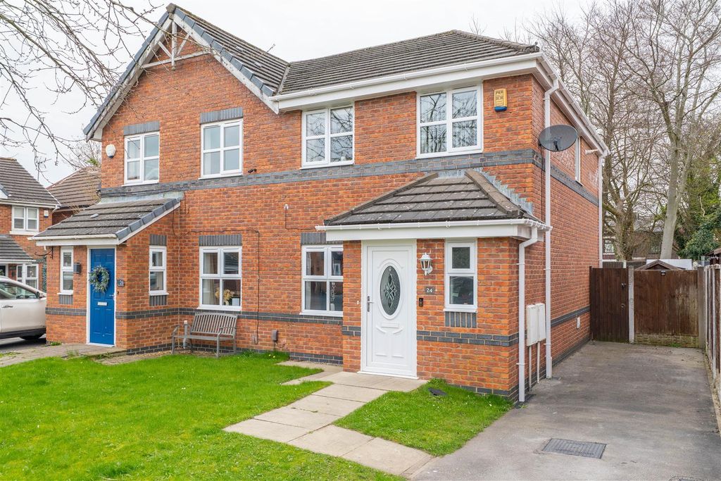 Property photo 1 of 20 Front External