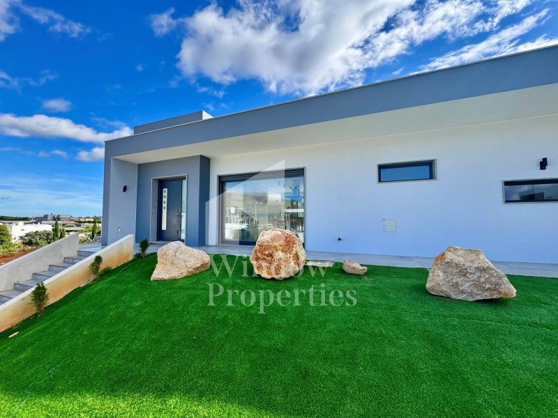 Property photo 3 of 38