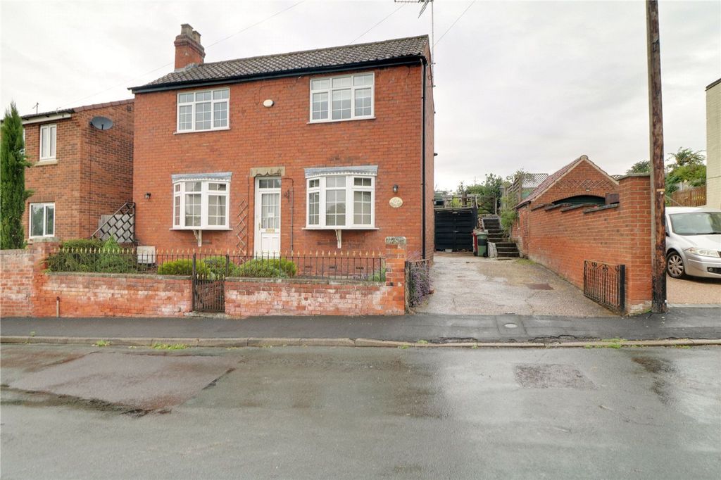 Property photo 1 of 19 Picture No. 06